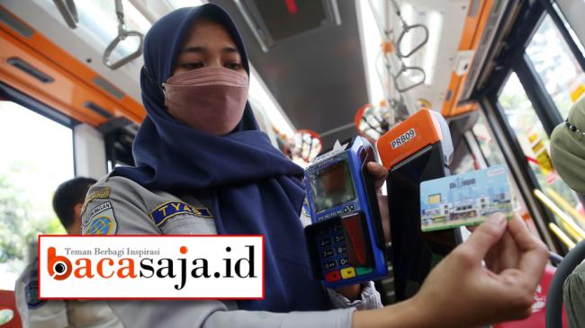 Tak Lagi Bayar Pakai Sampah Plastik, Naik Suroboyo Bus Kini Kian Mudah ...