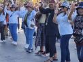 Kenakan Pakaian Khas "Madura" Dalam Pawai Budaya APEKSI Di Kota Kupang, Wakil Walikota Armuji Curi Perhatian Warga