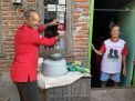 Semangat Menang Pilpres, Hadrean Renanda Ketuk Pintu Rumah Warga Dukung Ganjar Pranowo
