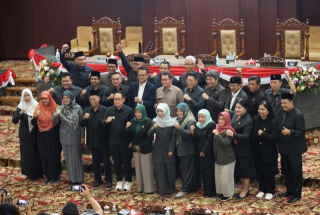 118 Anggota DPRD Jatim Pamit, Pj Gubernur Beri Pesan menyentuh