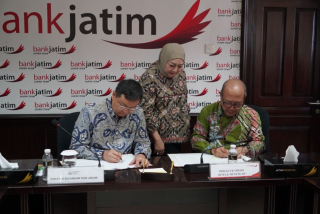 Kucurkan Rp 326 Miliar, Bank Jatim Dukung Proyek Phonska V