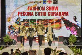 Mahasiswa UC Bawa Batik Surabaya Tembus di Kompetisi Fashion Internasional, Wali Kota Eri: Ayo Kita