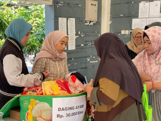 Pemkot Surabaya Gelar Gerakan Pangan Murah, Beras Premium Rp69 Ribu/5 Kg