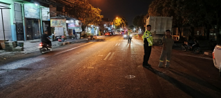 Kecelakaan Maut Dump Truck Tabrak Honda Beat di Gresik, 2 Orang Tewas