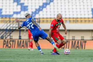 Persebaya Telan Kekalahan Perdana di Liga 1