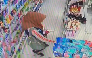 VIRAL, Pelajar SMP Curi Skincare di Minimarket Pacitan yang Terekam CCTV