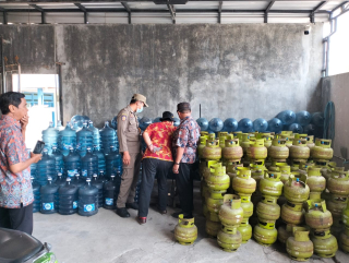 Baca juga : Stok Elpiji di Surabaya Masih Cukup Pasca Kenaikan Harga LPG 3 kg