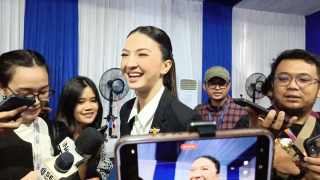 Artis Cantik Raline Shah Dilantik Jadi Stafsus Menkomdigi, Simak Profilnya