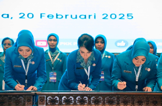 Arumi Bachsin Kembali Jabat Ketua TP PKK Provinsi Jatim Periode 2025-2030