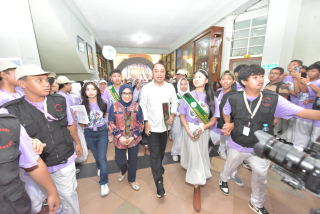 Baca juga : Wali Kota Eri Apresiasi Charity Spectra & Open Air SMPN 1 Surabaya