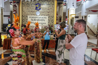 Ratusan Turis Kunjungi Kawasan Heritage, 18 Kapal Pesiar Dijadwalkan Sandar di Surabaya