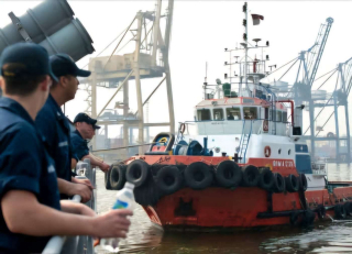 KPK Diminta Selidiki Dugaan Korupsi Pungli Jasa Ship to Ship, Kerugian Negara Ditaksir Rp5 Triliun