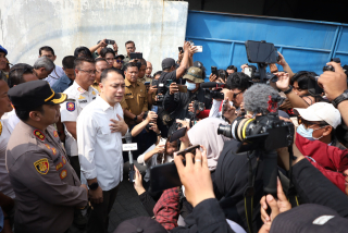 Wali Kota Eri Cahyadi Tuntaskan 3 Kasus Penahanan Ijazah Karyawan di Surabaya