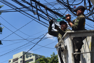 Ada Kabel Fiber Optik Ilegal di Surabaya, Pemkot Sebut Milik Provider Internet