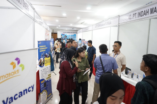Baca juga : Job Fair & Edu Fair 2025: Ratusan Lowongan Siap Serap Pengangguran di Surabaya