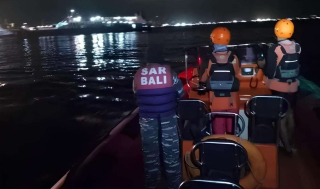 Kapal Feri Banyuwangi-Bali Tenggelam, 4 Tewas dan 38 Masih Hilang