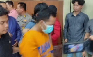 Baca juga : Gempol Geger! Ingin Kuasai Harta, Keponakan Tega Bunuh Budenya Sendiri