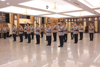 Kapolri Resmi Lantik Irwasum Polri, Kabaintelkam, Kabareskrim, dan 6 Kapolda
