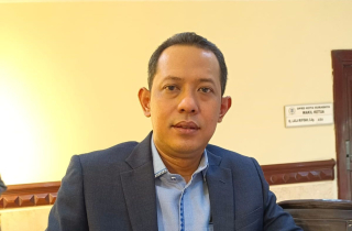 Baca juga : Titik Banjir Tak Kunjung Tuntas, DPRD Surabaya Desak SOP Penanganan Tanggul