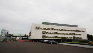 Usai Didemo Besar-besaran, DPR Batalkan Seluruh Perjalanan Luar Negeri