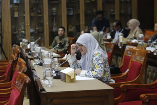 Baca juga : Jadi Inspirasi Daerah Lain, Anggota DPR Reni Astuti Puji Walikota Surabaya Konsisten Programkan Beasiswa Kuliah