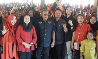 Puti Guntur Soekarno Pastikan 1.000 PIP Sambikerep Tepat Sasaran: Jangan Dipakai Selain untuk Sekolah