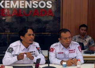 Baca juga : Penyandang Disabilitas di Probolinggo Gagal Cairkan Bansos, Cak Dayat Kritik Pelayanan Bank
