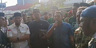 Baca juga : Tiga Anggota DPRD Surabaya Turun ke Jalan, Kecam Tayangan Trans7 yang Dianggap Lecehkan Pesantren