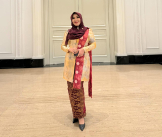 Gubernur Khofifah Raih Penghargaan DPD RI 2025, Ning Lia: Ketulusan Beliau Jadi Teladan Kita