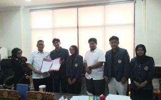 Komisi D DPRD Surabaya Apresiasi BEM FEB Unair Kawal APBD 2025 Bidang Pendidikan