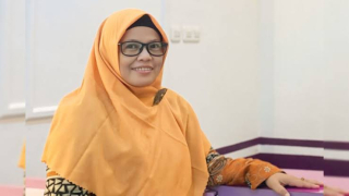 Enny Minarsih: Ayah Adalah Pahlawan Keluarga dan Sumber Keteladanan