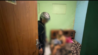 Baca juga : Sat Samapta Polrestabes Surabaya Gerebek Praktik Prostitusi di Eks Lokalisasi Dolly