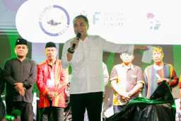 Wali Kota Eri Cahyadi : Bubarkan Ormas Preman di Surabaya