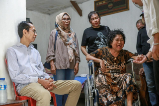 Blusukan Dan Serap Aspirasi Warga, Adi Sutarwijono Dorong Perbaikan Rumah Serta Pelayanan Sosial