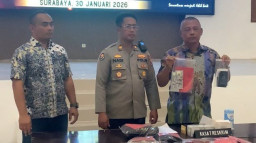 4 WNA Nyolong Emas Perhiasan, Ditangkap Satreskrim Polrestabes Surabaya
