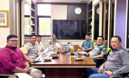 Baca juga : Wakil Ketua DPRD Surabaya Arif Fathoni Terima Silaturahmi HMI Cabang Surabaya