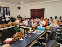 Proyek SMP Tambak Wedi dan Puskesmas Manukan Kulon Mangkrak, DPRD Surabaya Soroti Kontraktor Bermasalah