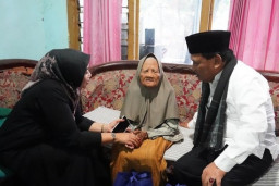 Baca juga : Kisah Mbah Yatemi, Penjual Pisang di Nganjuk: Dari Duka Tertipu Uang Mainan Kini Banjir Bantuan