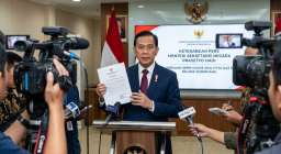 Baca juga : Surat Edaran untuk Pejabat Negara, agar 'Open House' Lebaran Tidak Berlebihan
