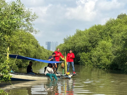Sisir Kawasan Mangrove, PAC PDIP Kecamatan Bulak Petakan Dinamika Abrasi–Akresi Pesisir Surabaya