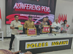 Baca juga : Laporan Warga ke Call Center 110 Berbuah Penangkapan Bandar Sabu 223 Gram di Ngawi