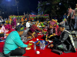 Motivator Ketut Abid Halimi Gugah 7.000 Tokoh Riau dalam Doa Keselamatan dan Kebangkitan Nusantara