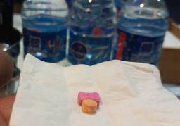 Dugaan Peredaran Ineks di Tempat Hiburan Malam Batam, Pelayan Terekam Bawa Pil Berwarna
