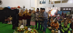 Baca juga : Penuh Kehangatan, Peringatan Hari Lansia di Kapas Madya Baru Diwarnai Aksi Sosial