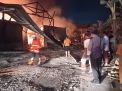 Breaking News, Pabrik Kacang Sanghai Gangsar Terbakar