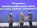 Akselerasi Pemulihan Ekonomi Jatim, Gubernur Khofifah Serahkan DIPA Tahun 2022 kepada Kepala Daerah