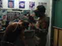 Tegur Pesta Miras, Tuna Wicara Dihantam Gitar oleh Kelompok Anak Punk