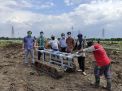 Teknik Mesin UK Petra Ciptakan Troli Peti Jenazah dengan Roda Tank
