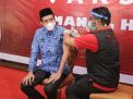 Wabup Trenggalek Syah Natanegara Jalani Vaksinasi Covid-19 Dosis I