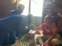 Kisah Haru Nenek Dalpiah Usai Terima Sembako dari Ditpolairud Polda Kalsel